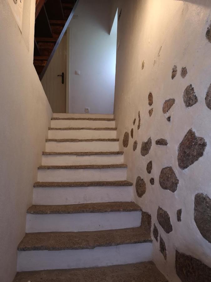 コビリャン Refugio De Calheirosヴィラ エクステリア 写真
